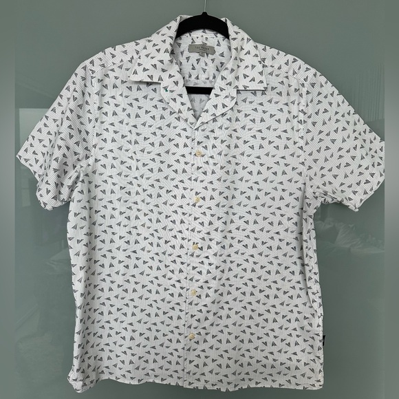 Men’s button down shirt - Picture 1 of 3
